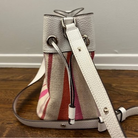 KATE SPADE MARTI LEATHER BUCKET BAG - Picture 3 of 4